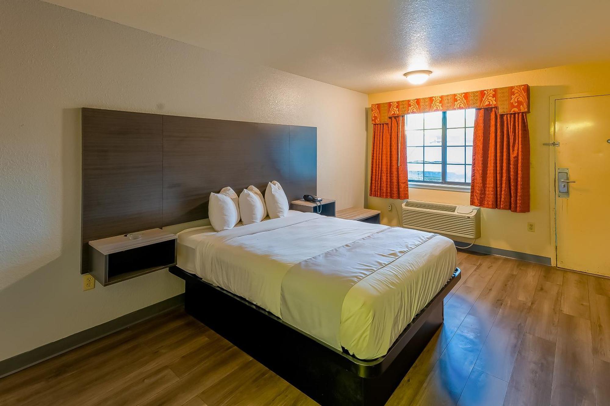 Oyo Hotel Yoakum West Eksteriør bilde