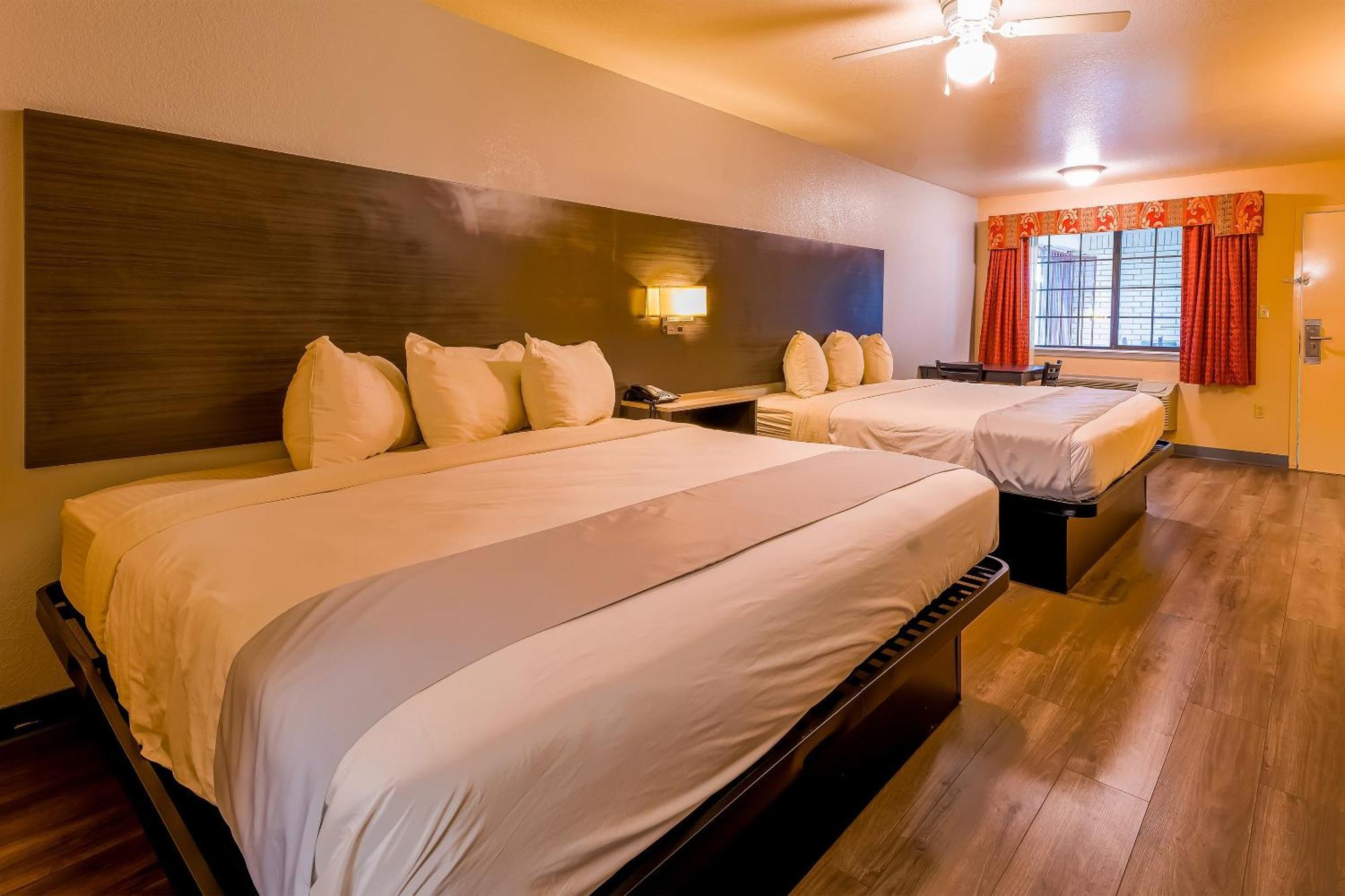 Oyo Hotel Yoakum West Eksteriør bilde