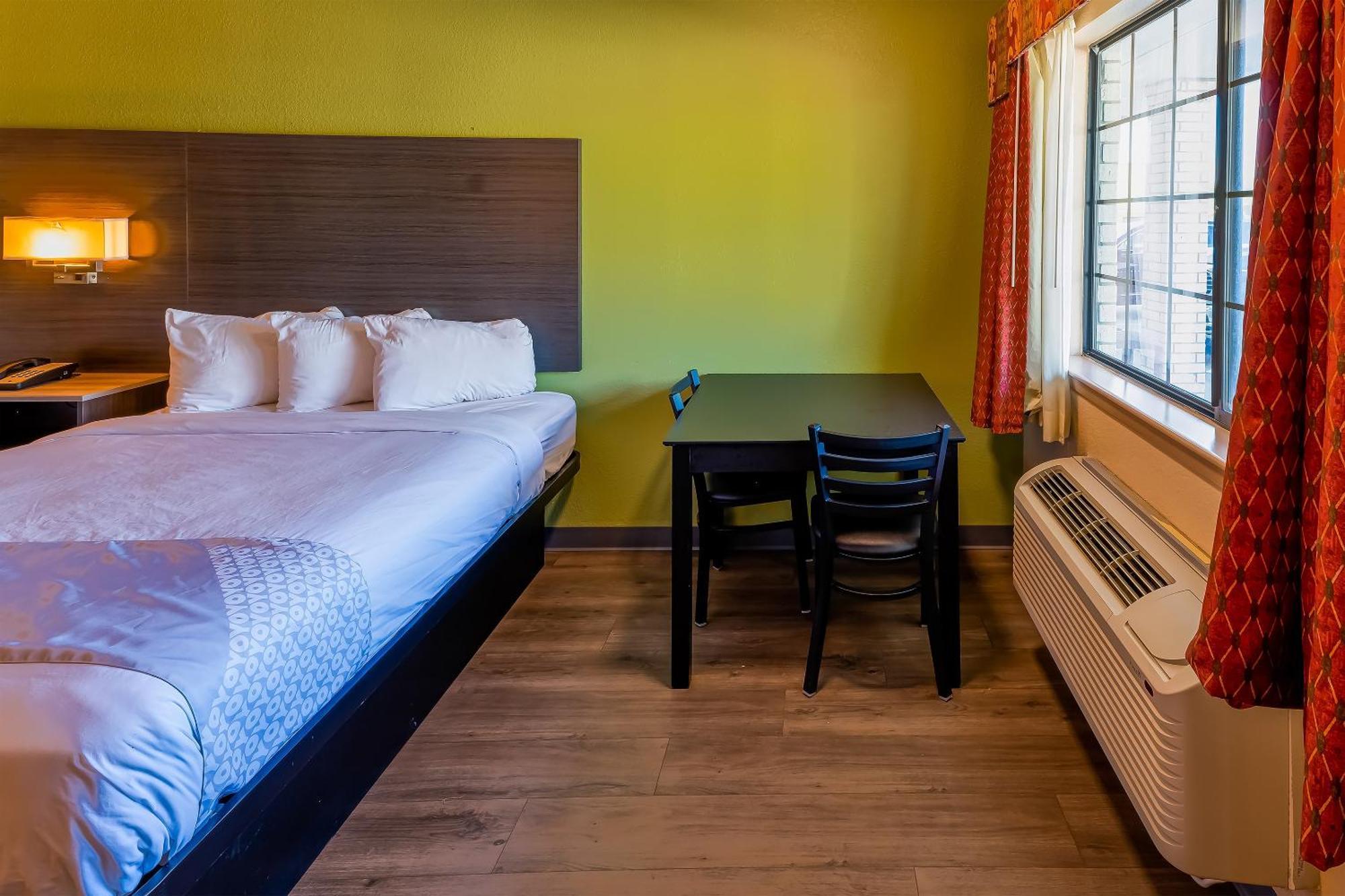 Oyo Hotel Yoakum West Eksteriør bilde