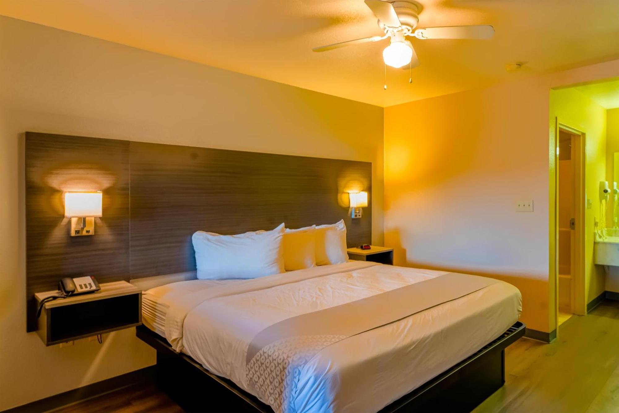 Oyo Hotel Yoakum West Eksteriør bilde
